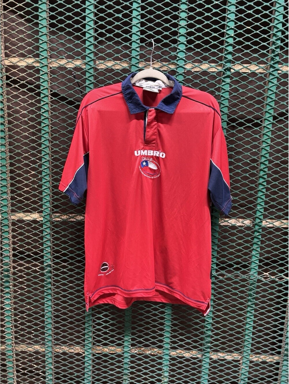 RARE VINTAGE CHILE 2000 2002 HOME FOOTBALL SHIRT SOCCER JERSEY UMBRO SIZE XL MEN